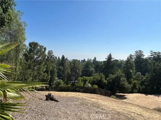 5075 Hood Drive, Woodland Hills, CA 91364 - #2