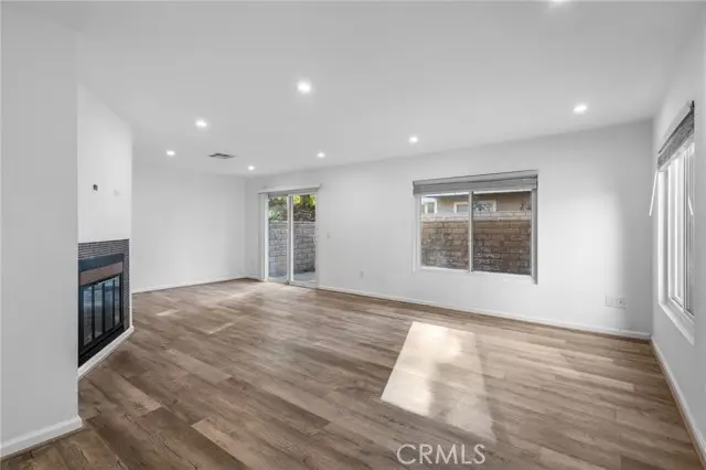 31315 The Old Road  #D, Castaic, CA 91384 - #3