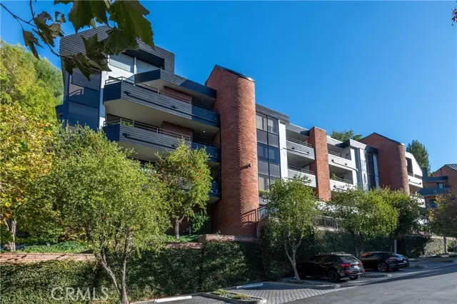 4774 Park Encino  #206, Encino, CA 91436 - Image #2