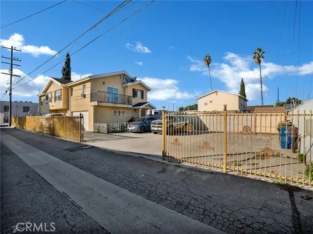 7114 el Selinda Ave, Bell Gardens, CA 90201 - #2