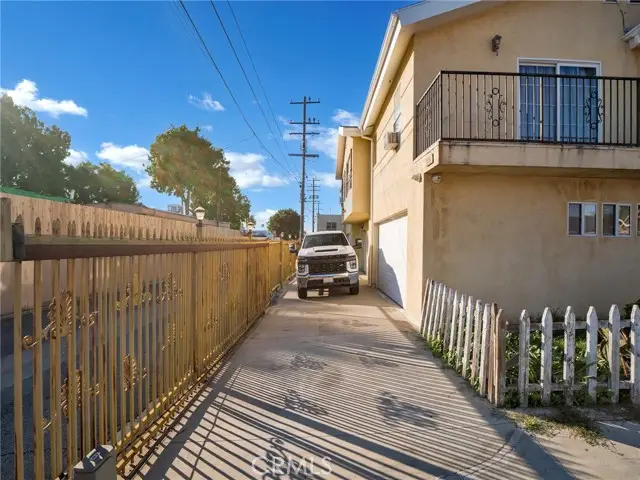 7114 el Selinda Ave, Bell Gardens, CA 90201 - #3