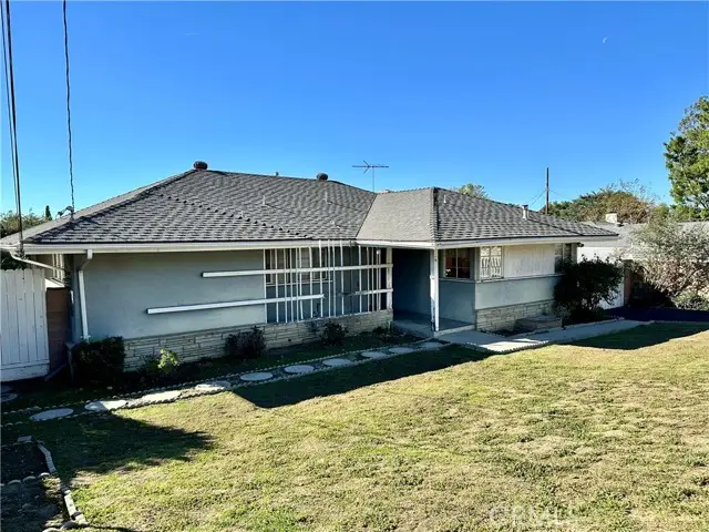 10344 Arnwood, Sylmar, CA 91342 - Image #2