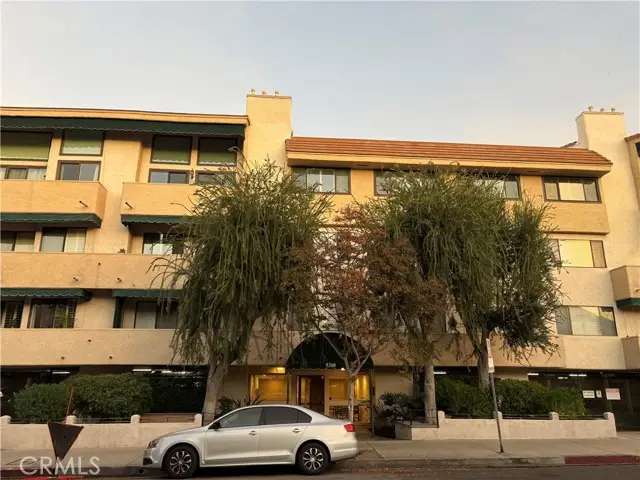 5310 Zelzah  #303, Encino, CA 91316 - Image #3