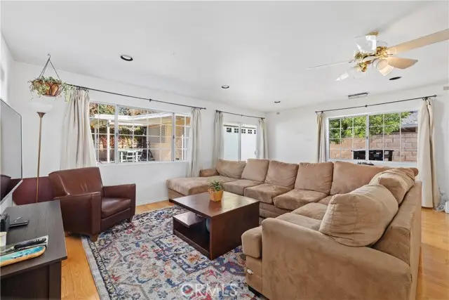 17419 Leadwell, Van Nuys, CA 91406 - Image #2