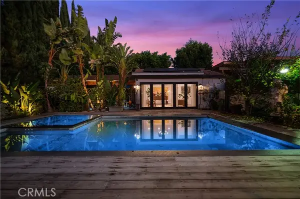 5526 Fulton Avenue, Sherman Oaks, CA 91401