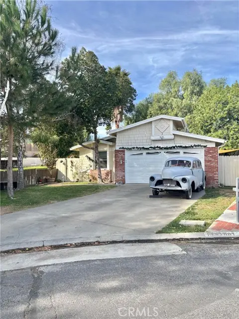 27635 Peridot, Castaic, CA 91384