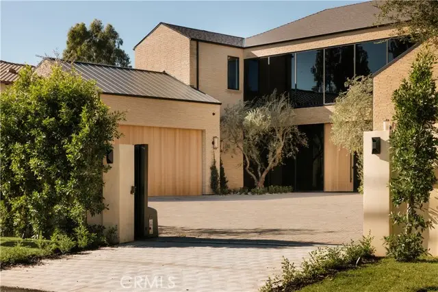 4543 Densmore Avenue, Encino, CA 91436 - #2