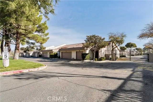 43334 32nd St #34, Lancaster, CA 93536 - Image #2