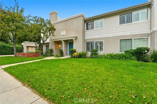 10220 Zelzah  #4, Northridge, CA 91325