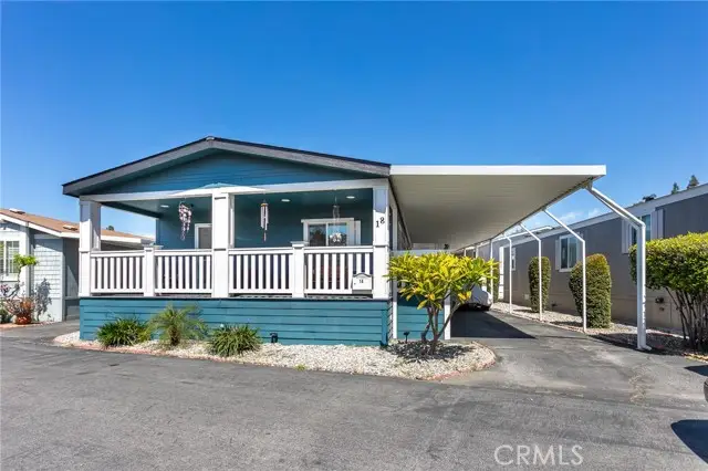 18 Portola, San Fernando, CA 91345 - #1