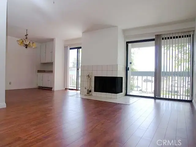 15325 Magnolia  #102, Sherman Oaks, CA 91403 - Image #3