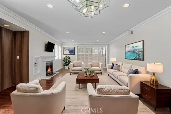 17140 Burbank Boulevard  #105, Encino, CA 91316