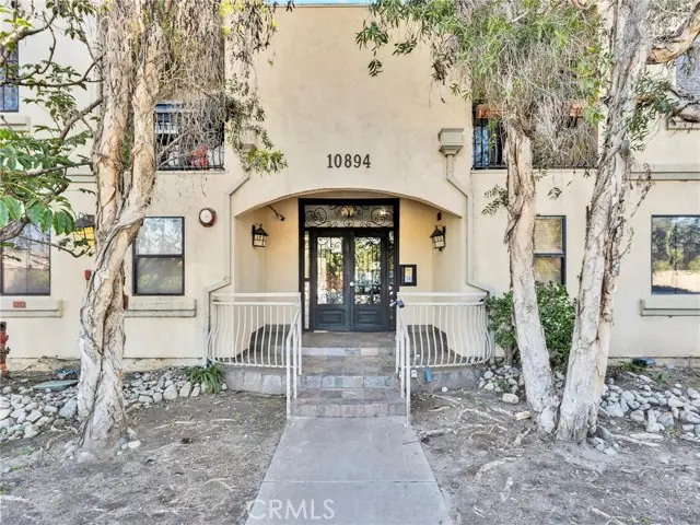 10894 Olinda  #224, Sun Valley, CA 91352 - Image #1