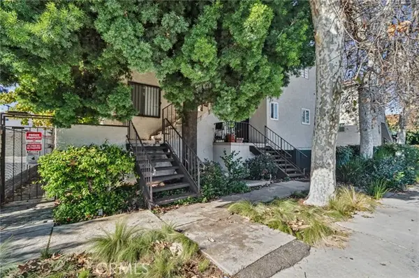 7439 Woodman Avenue  #31, Van Nuys, CA 91405