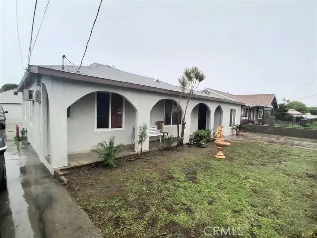 10427 Kewen, Pacoima, CA 91331 - #2