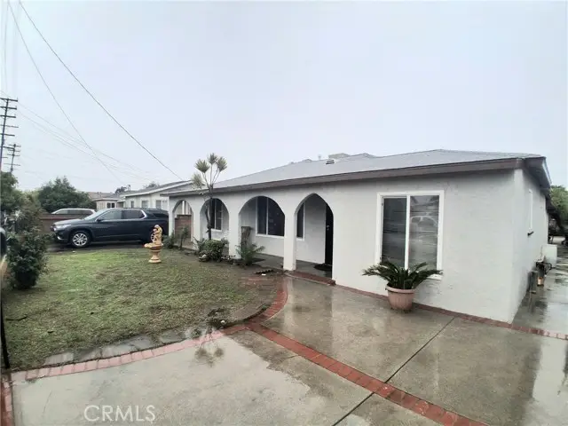 10427 Kewen, Pacoima, CA 91331 - #3
