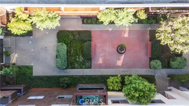 5414 Newcastle  #8, Encino, CA 91316 - Image #3