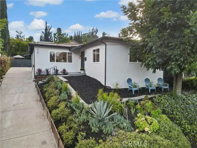 925 El Paso, Los Angeles, CA 90042 - #1