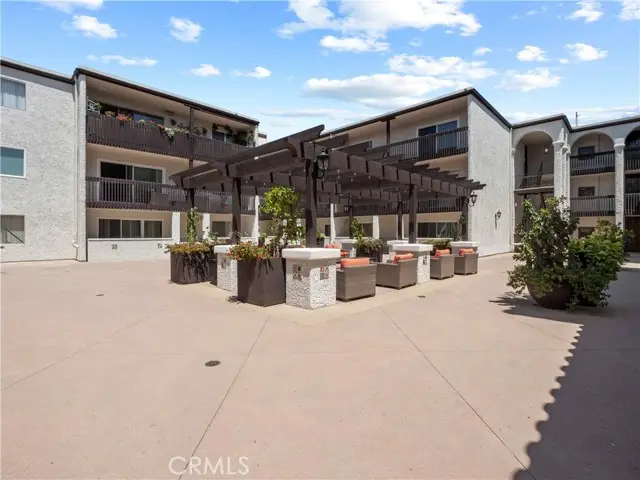 5334 Lindley Avenue  #319, Encino, CA 91316 - Image #2