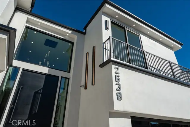 2638 Zorada Drive, Los Angeles, CA 90046 - #2