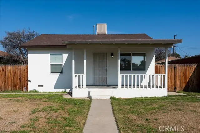 1102 18th Street, Bakersfield, CA 93305 - Image #1
