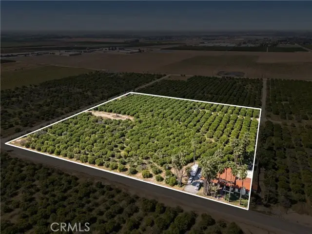 552 Pepper, Bakersfield, CA 93307 - #2