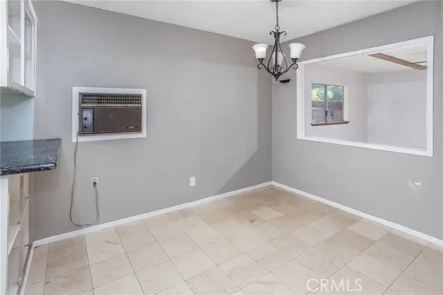 7915 Owensmouth Avenue, Canoga Park, CA 91304 - #3