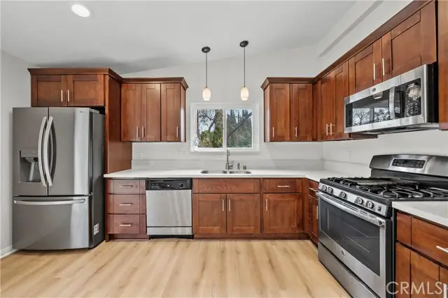 2913 Mary Court, Newbury Park, CA 91320 - Image #2