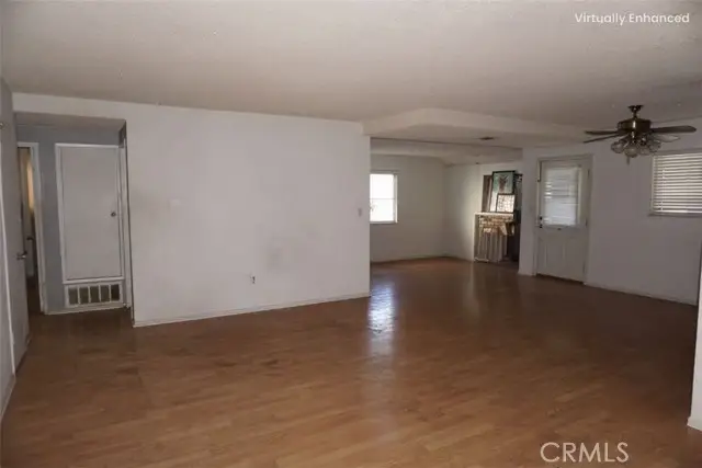 27527 Glasser Avenue, Canyon Country, CA 91351 - Image #3