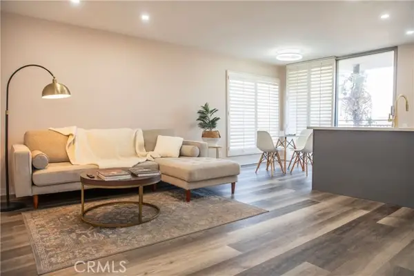 6151 Orange  #215, Los Angeles, CA 90048