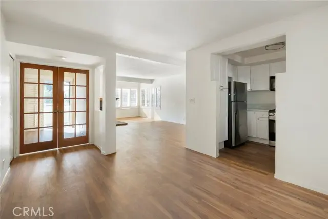 7800 Topanga Canyon Boulevard  #207, Canoga Park, CA 91304 - Image #1