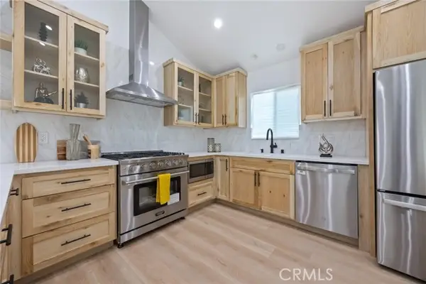 2460 Stoner Avenue, Los Angeles, CA 90064