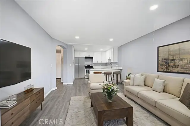 6815 Remmet  #215, Canoga Park, CA 91303 - Image #3