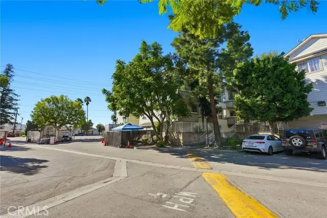 11150 Glenoaks, Pacoima, CA 91331 - Image #2