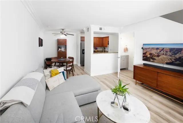 355 Maple Street  #203, Burbank, CA 91505 - #2