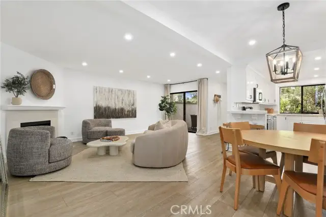 21500 Califa Street  #184, Woodland Hills, CA 91367 - Image #3