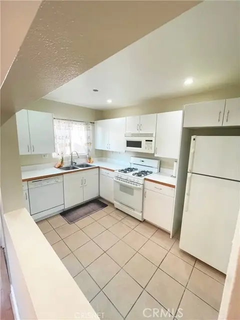 18350 Hatteras  #123, Tarzana, CA 91356 - #3