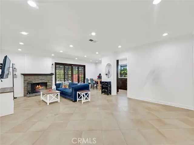 9527 oso Avenue, Chatsworth, CA 91311 - Image #2