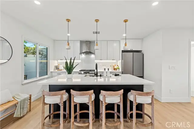 16951 Knapp Street, Northridge, CA 91343 - Image #3