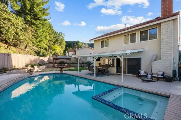 27466 Annette Jo, Saugus, CA 91350