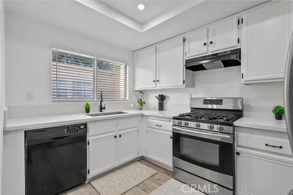 25258 Steinbeck Avenue  #F, Stevenson Ranch, CA 91381