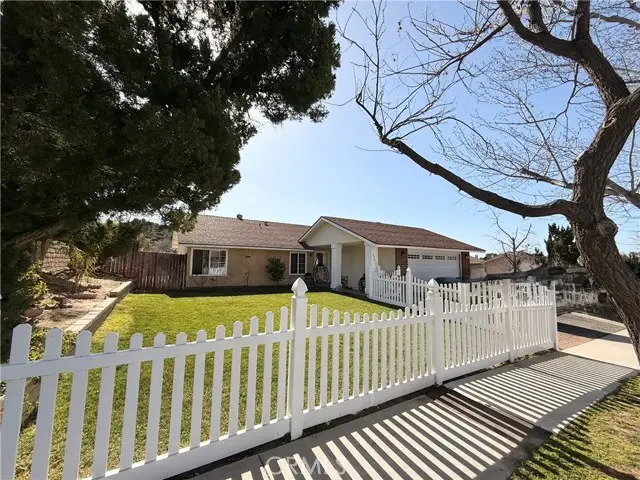 22612 Pamplico Dr, Saugus, CA 91350 - #2