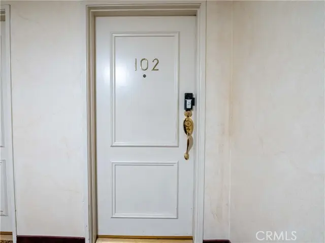 5050 Coldwater Canyon  #102, Sherman Oaks, CA 91423 - Image #3