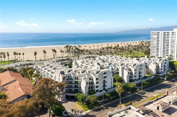 2940 Neilson Way  #302, Santa Monica, CA 90405