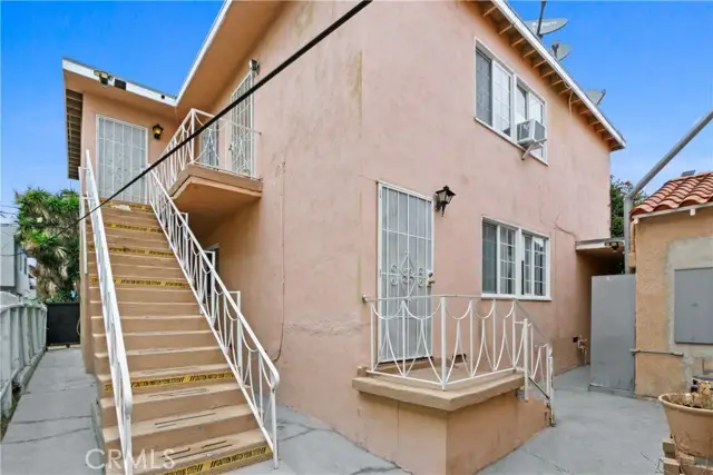 1921 Chariton Street, Los Angeles, CA 90034 - #3