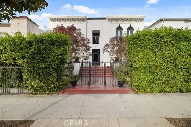 211 Berendo Street  #3, Los Angeles, CA 90004 - Image #1