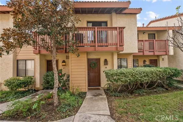 21551 Burbank  #96, Woodland Hills, CA 91367