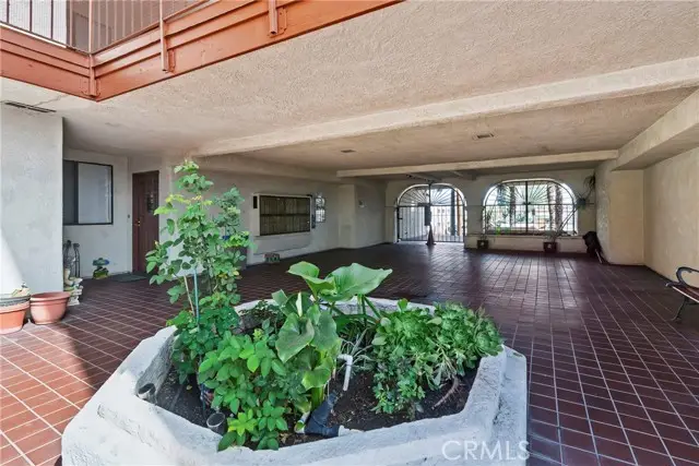 7625 Reseda Boulevard  #104, Reseda, CA 91335 - #2