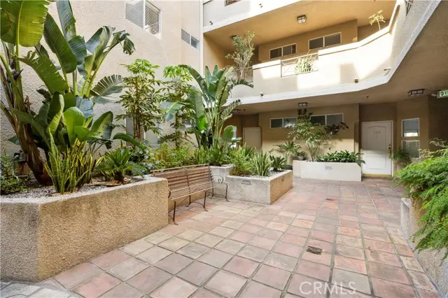 12060 Hoffman Street  #103, Studio City, CA 91604 - #3