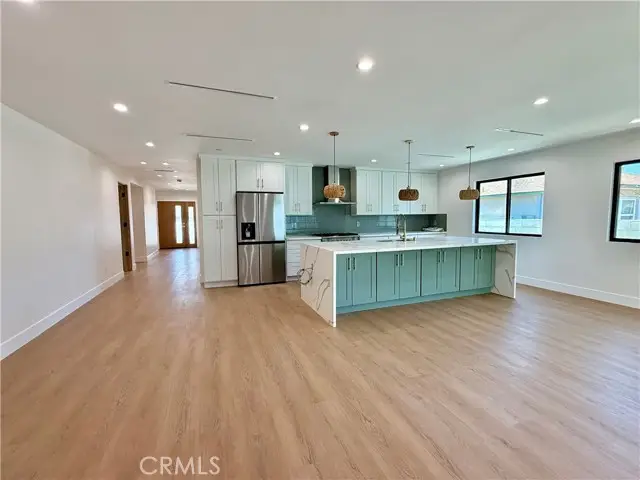 22130 Gault Street, Canoga Park, CA 91303 - #3